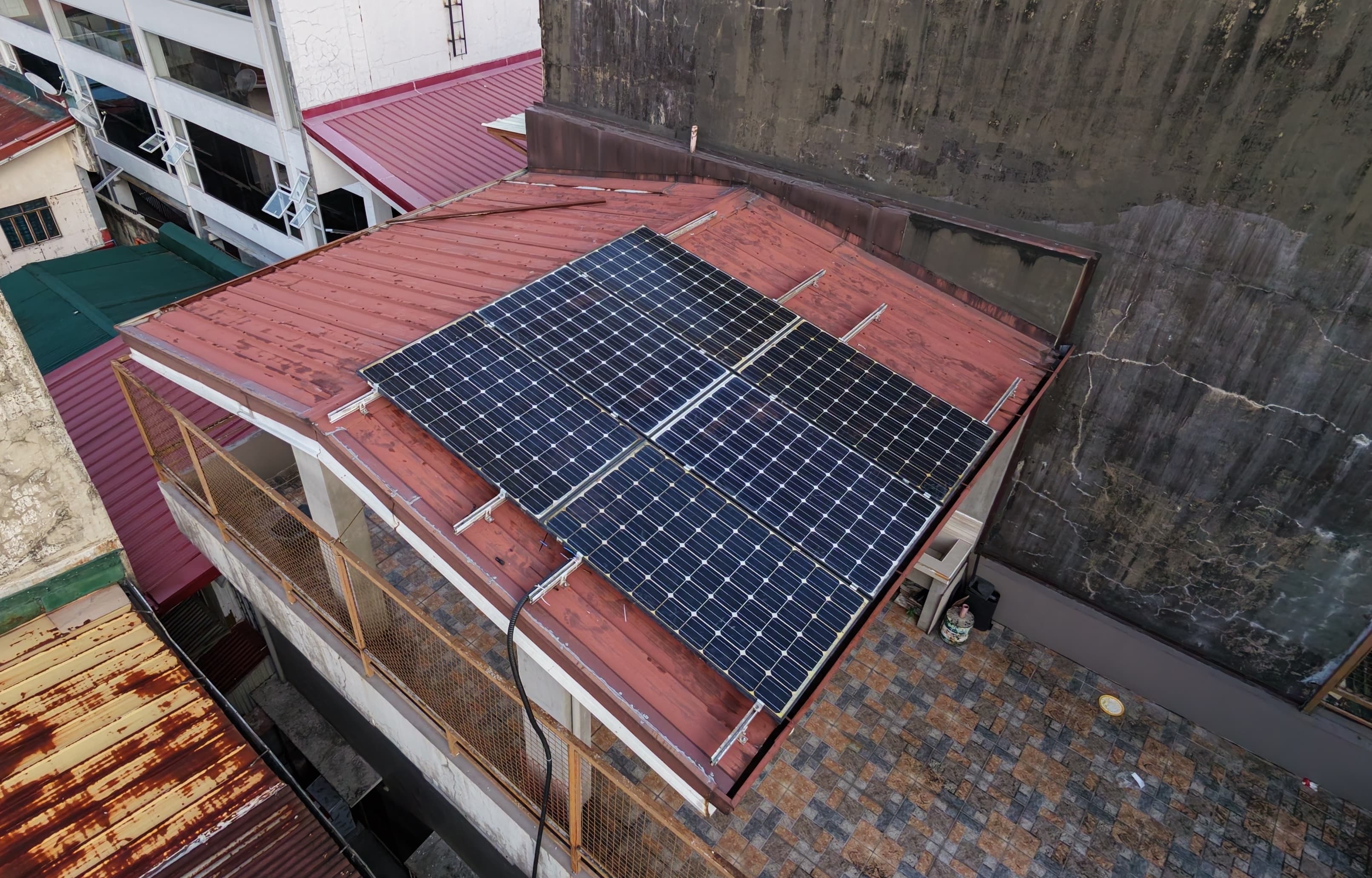 A completed Solarna solar installation on a home in Marikina.